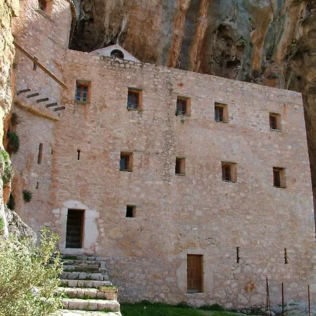 Nymfes * Πόρτο Χέλι