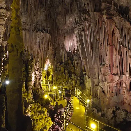 Nymfes Πόρτο Χέλι