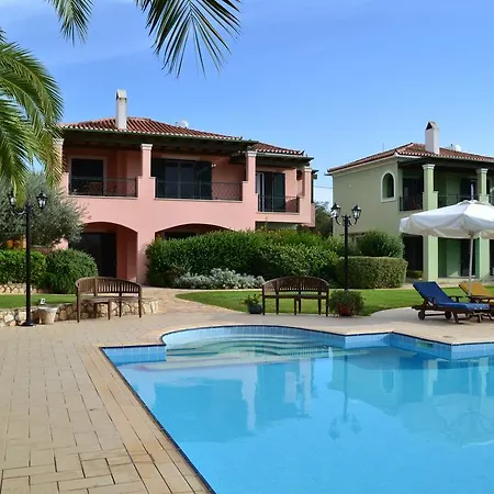 Nymfes Villas *